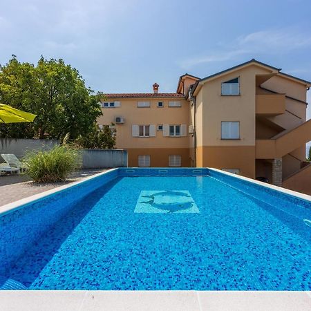 Apartmani Jaric Novi Vinodolski Kültér fotó