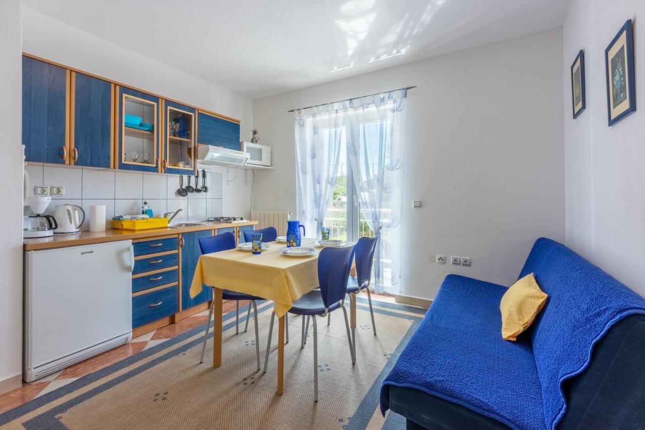 Apartmani Jaric Novi Vinodolski Kültér fotó
