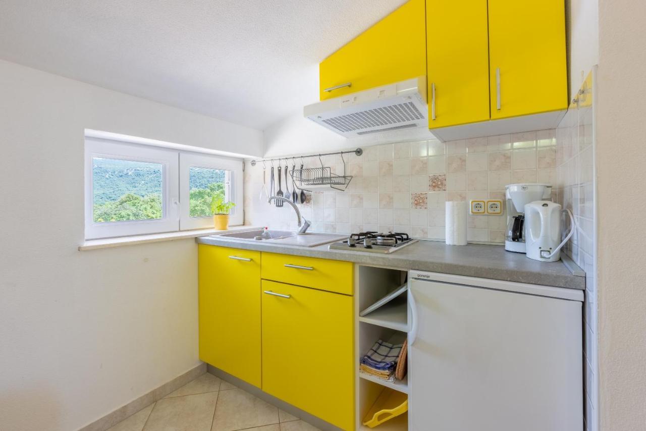 Apartmani Jaric Novi Vinodolski Kültér fotó