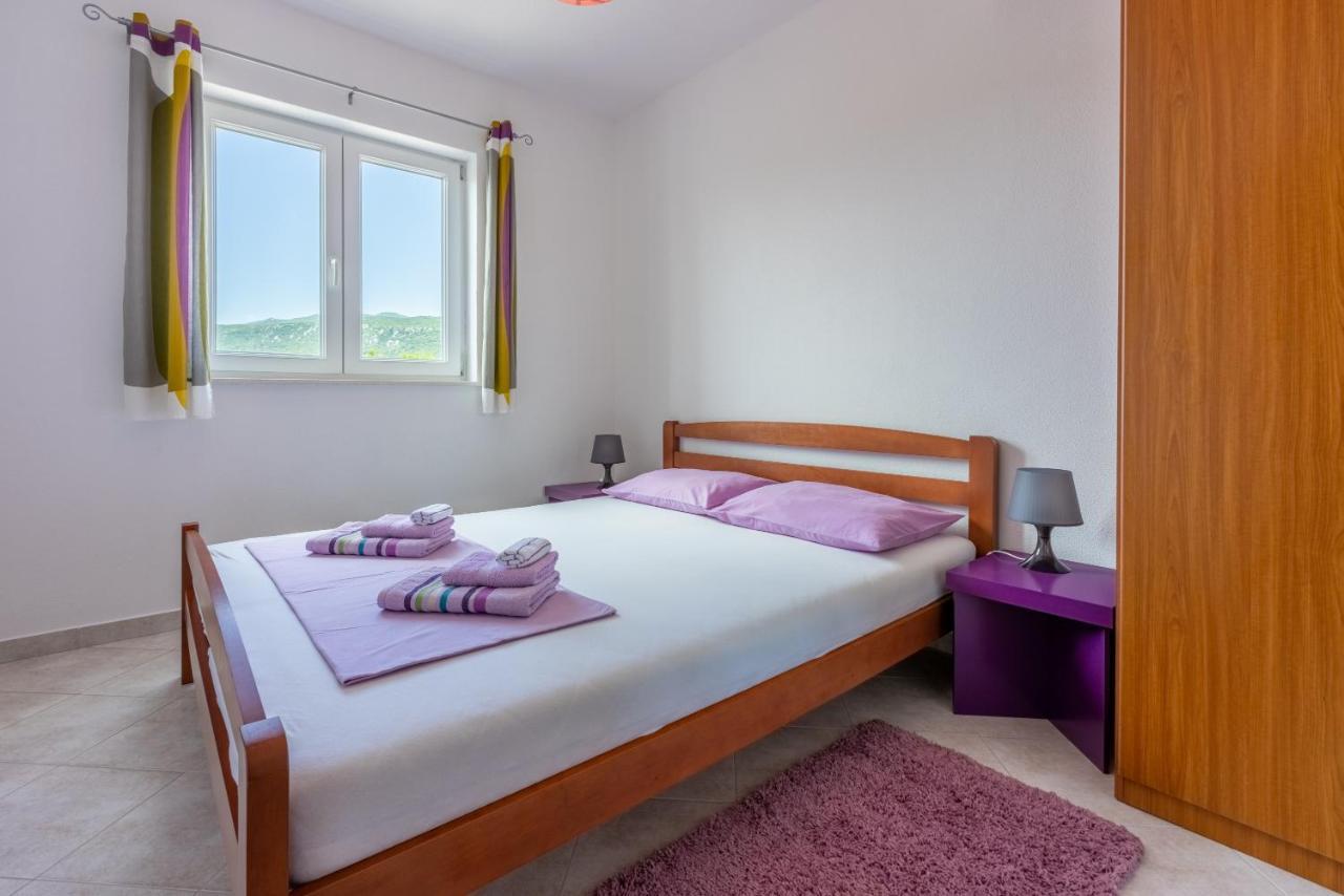 Apartmani Jaric Novi Vinodolski Kültér fotó