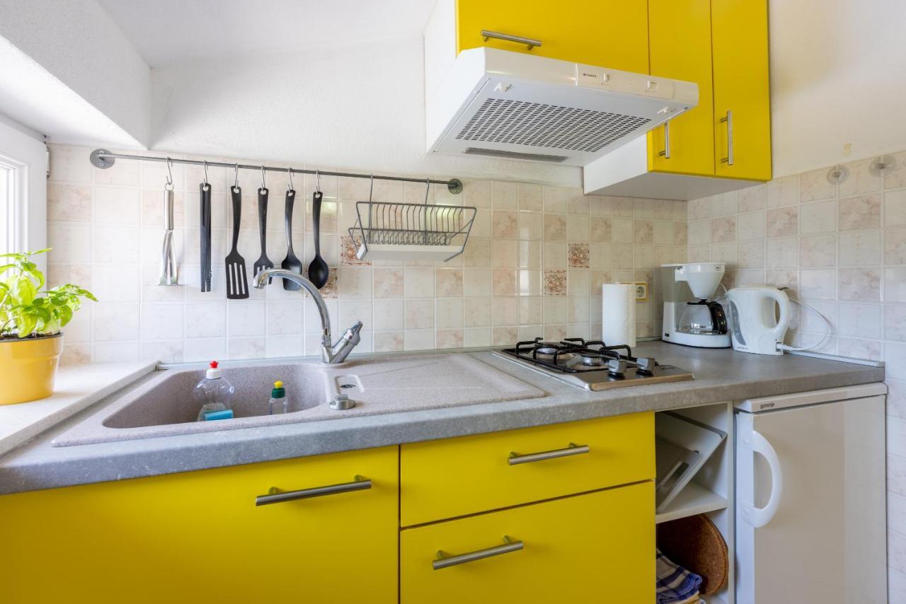 Apartmani Jaric Novi Vinodolski Kültér fotó