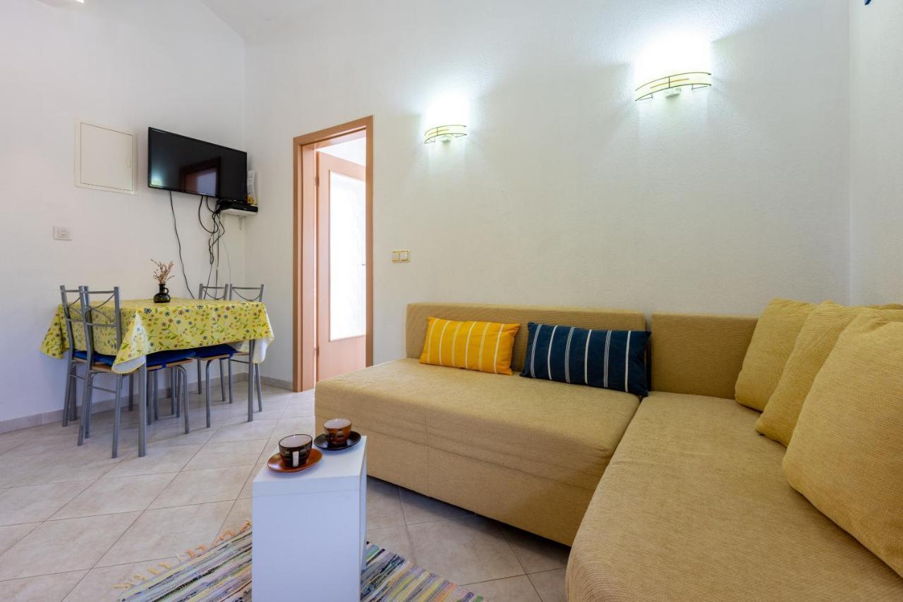 Apartmani Jaric Novi Vinodolski Kültér fotó