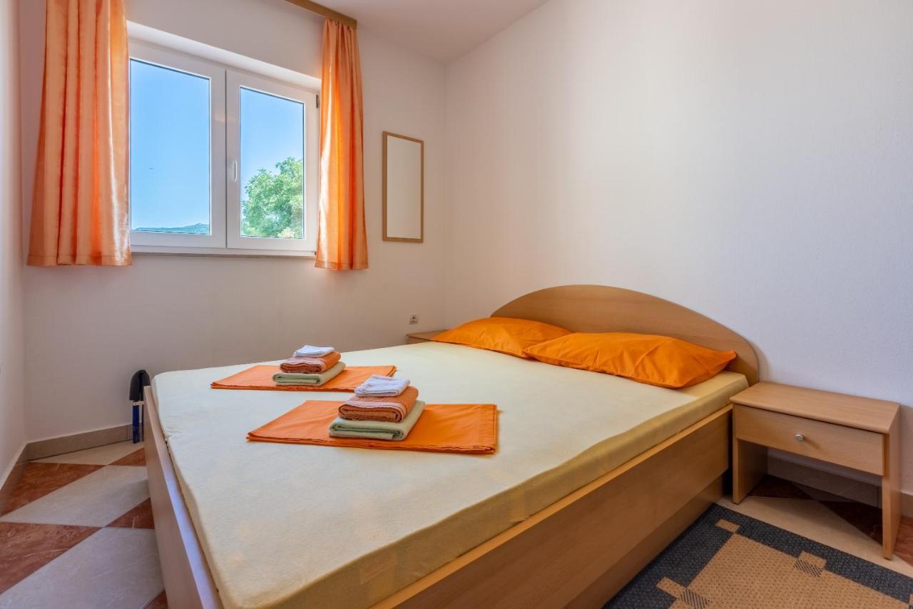 Apartmani Jaric Novi Vinodolski Kültér fotó