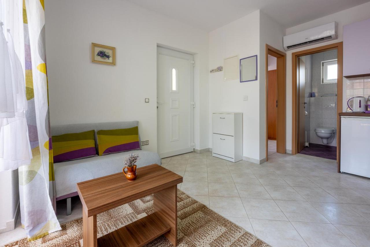 Apartmani Jaric Novi Vinodolski Kültér fotó
