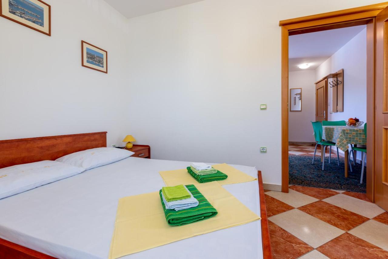 Apartmani Jaric Novi Vinodolski Kültér fotó
